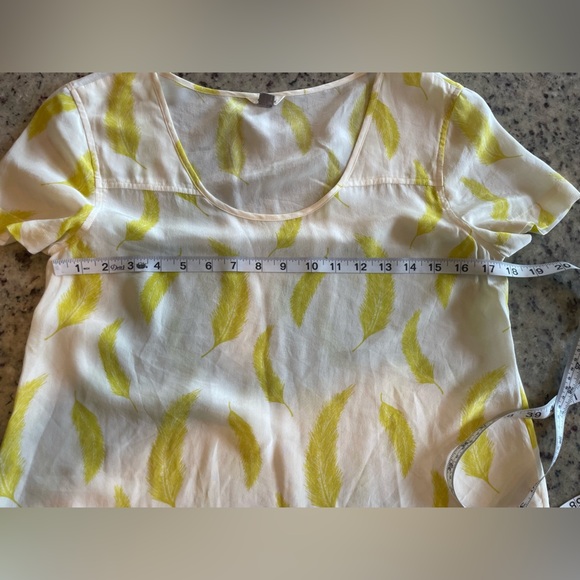 Women’s 100% silk fossil Feather Print Top size extra small - Picture 5 of 7